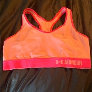 Women’s sports bra